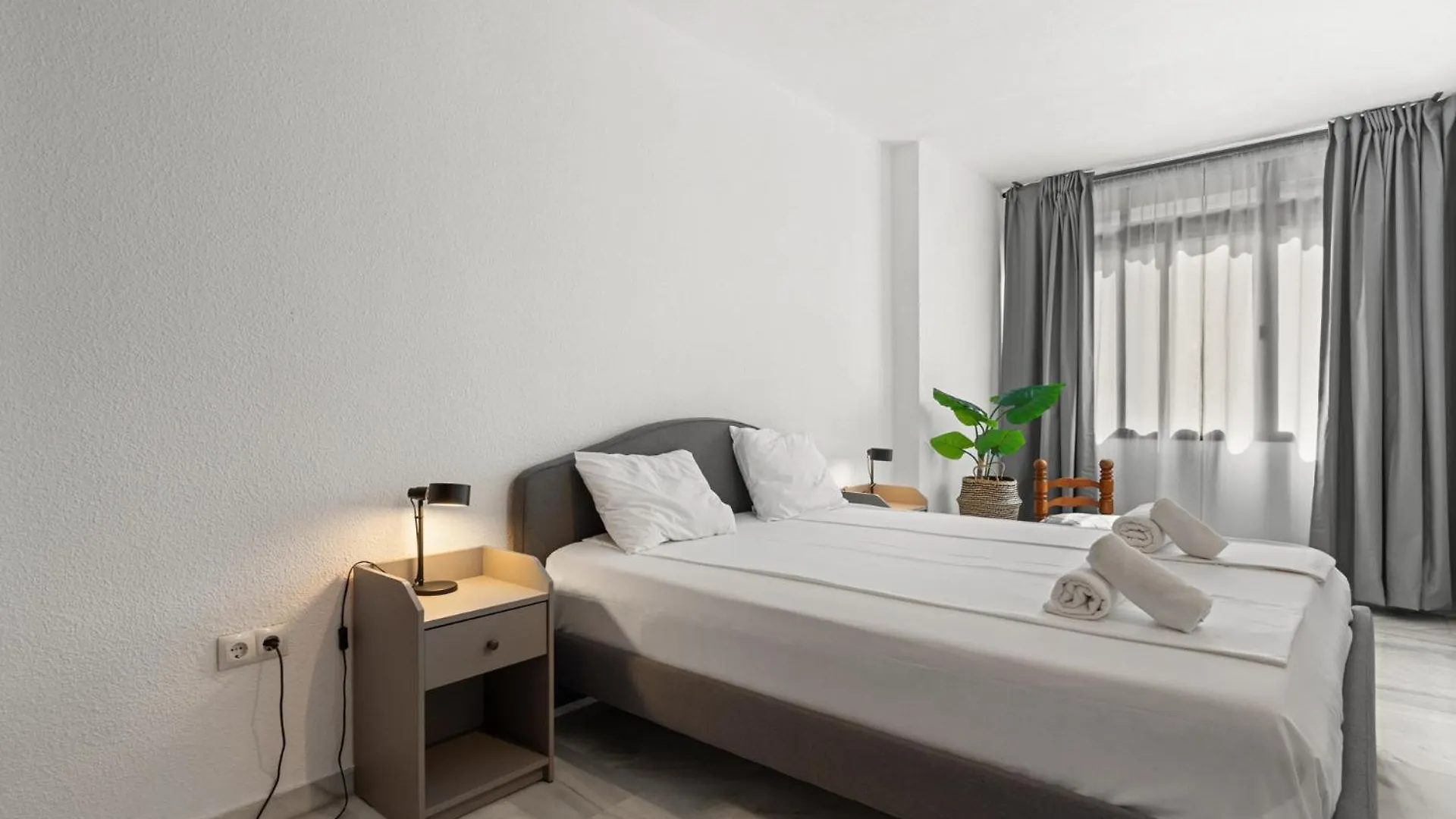 Comfy Apartment 100M From Pedregalejo Beach By Costarentals - Mal02 Malaga